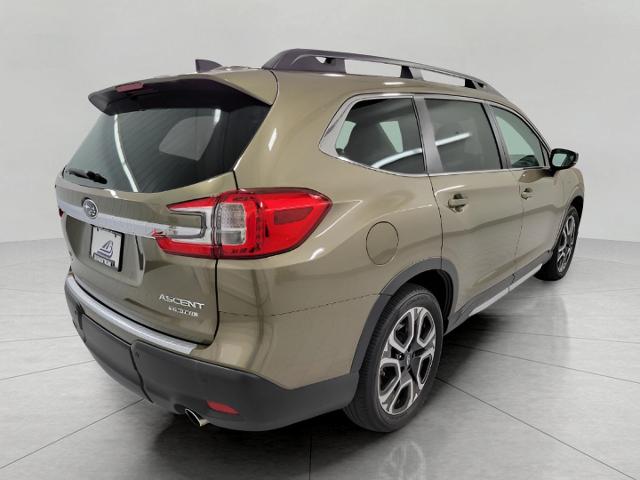2024 Subaru Ascent Vehicle Photo in Green Bay, WI 54304