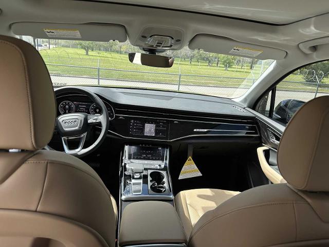 2025 Audi Q7 Vehicle Photo in HOUSTON, TX 77090