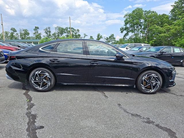 2025 Hyundai SONATA Vehicle Photo in Harrisburg, PA 17111