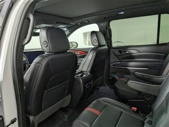 2024 Chevrolet Traverse Vehicle Photo in ENGLEWOOD, CO 80113-6708