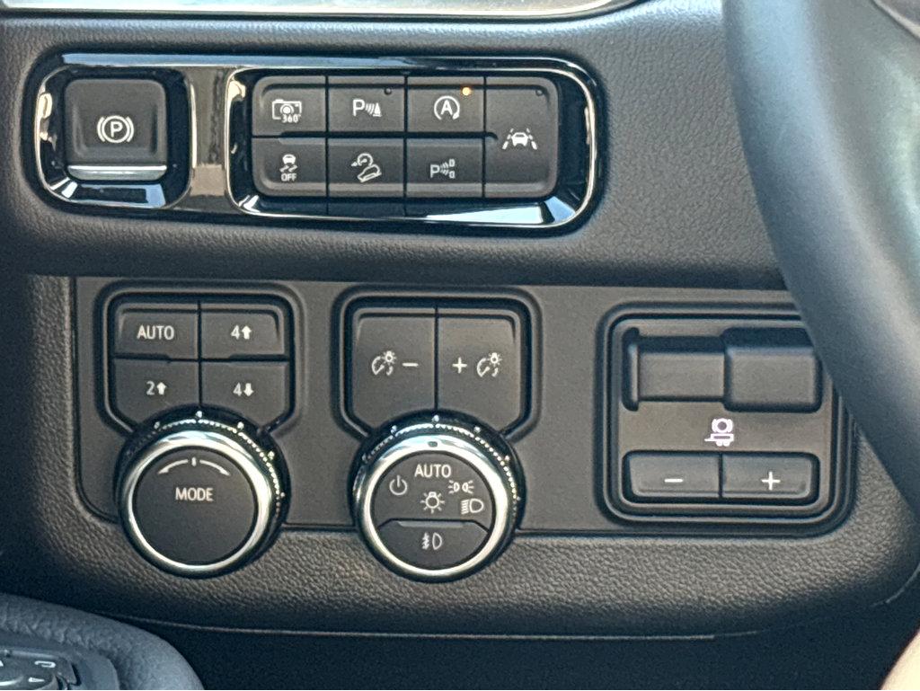 2025 GMC Yukon Vehicle Photo in POOLER, GA 31322-3252