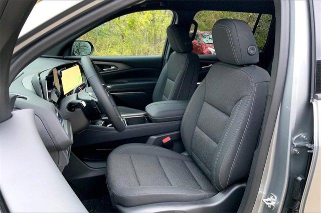 2025 Chevrolet Traverse Vehicle Photo in KANSAS CITY, MO 64114-4502