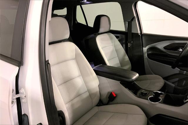 2024 GMC Terrain Vehicle Photo in Lees Summit, MO 64086