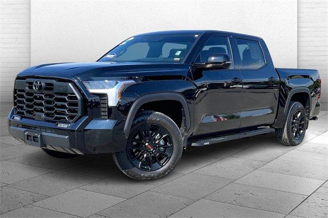 2025 Toyota Tundra 4WD Vehicle Photo in KANSAS CITY, MO 64114-4502