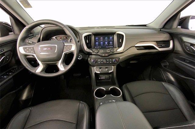 2024 GMC Terrain Vehicle Photo in TOPEKA, KS 66609-0000