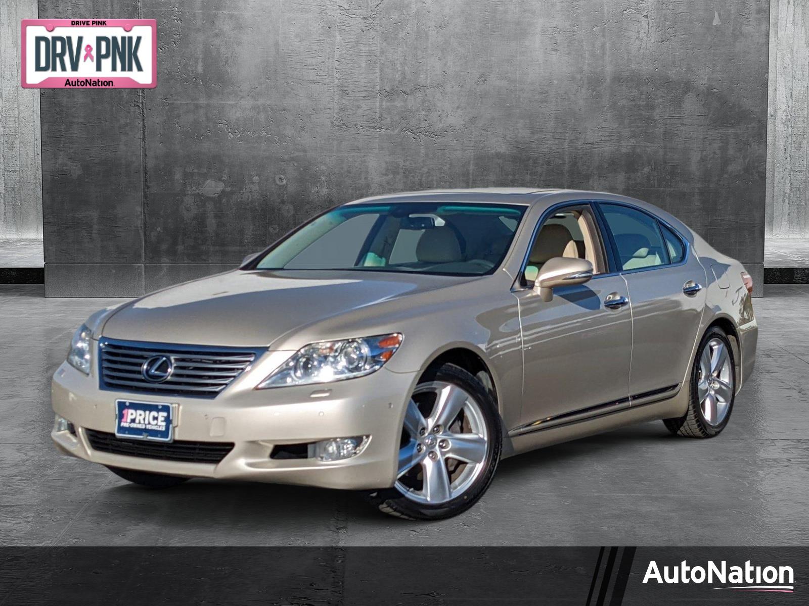 2011 Lexus LS 460 Vehicle Photo in VALENCIA, CA 91355-1705