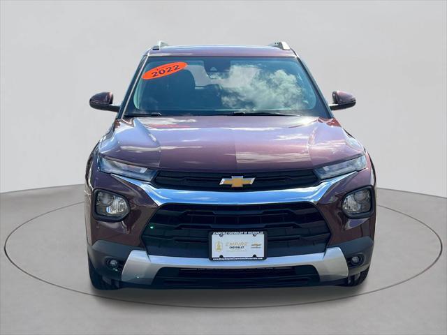 Used 2022 Chevrolet Trailblazer LT with VIN KL79MRSL5NB047105 for sale in Hicksville, NY