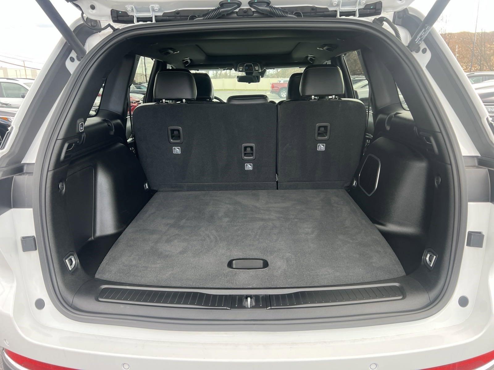 2024 Jeep Grand Cherokee 4xe Vehicle Photo in Mechanicsburg, PA 17050-1707
