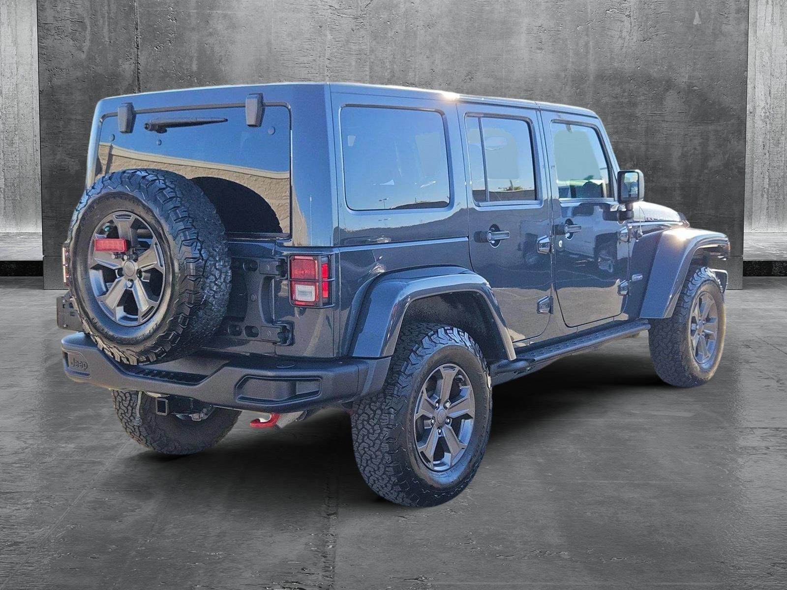 2017 Jeep Wrangler Unlimited Vehicle Photo in GILBERT, AZ 85297-0446