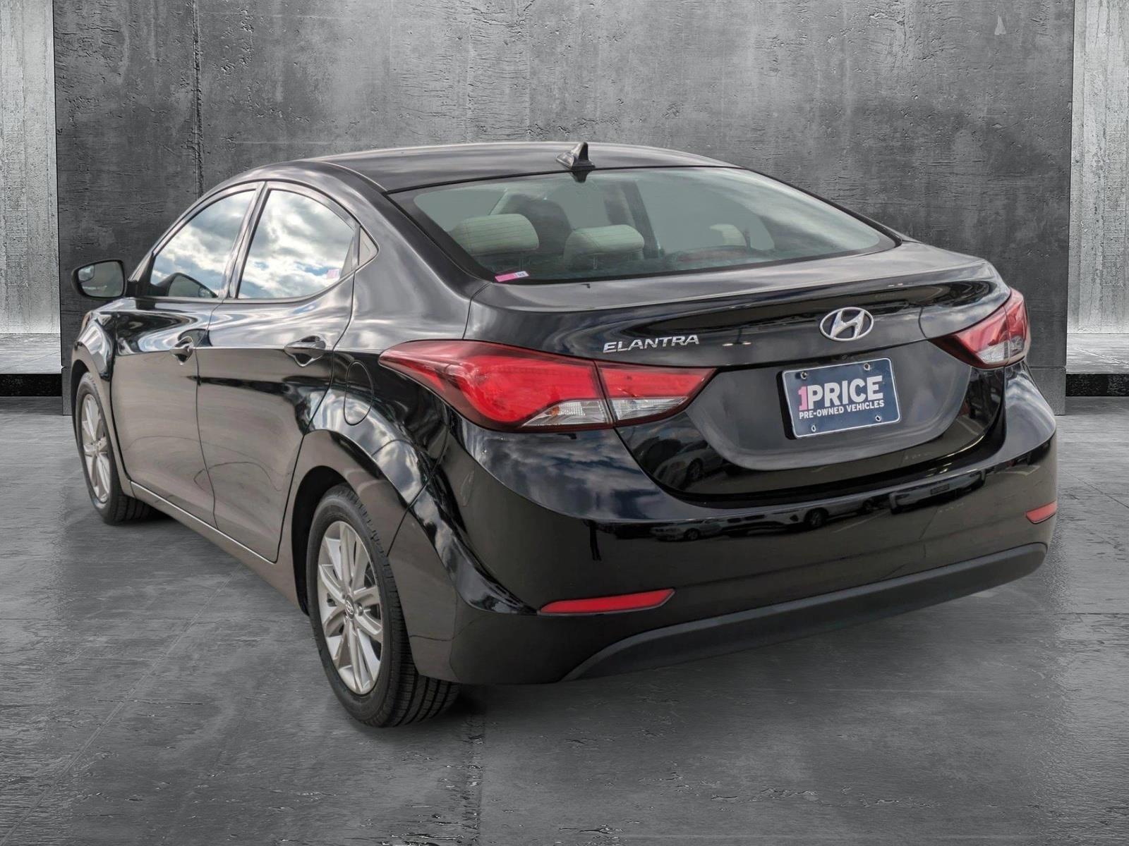 2014 Hyundai Elantra Vehicle Photo in TIMONIUM, MD 21093-2300