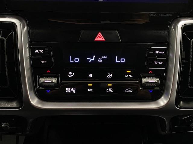 2022 Kia Sorento Hybrid Vehicle Photo in Appleton, WI 54913