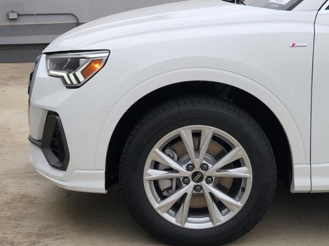 2025 Audi Q3 Vehicle Photo in SUGAR LAND, TX 77478