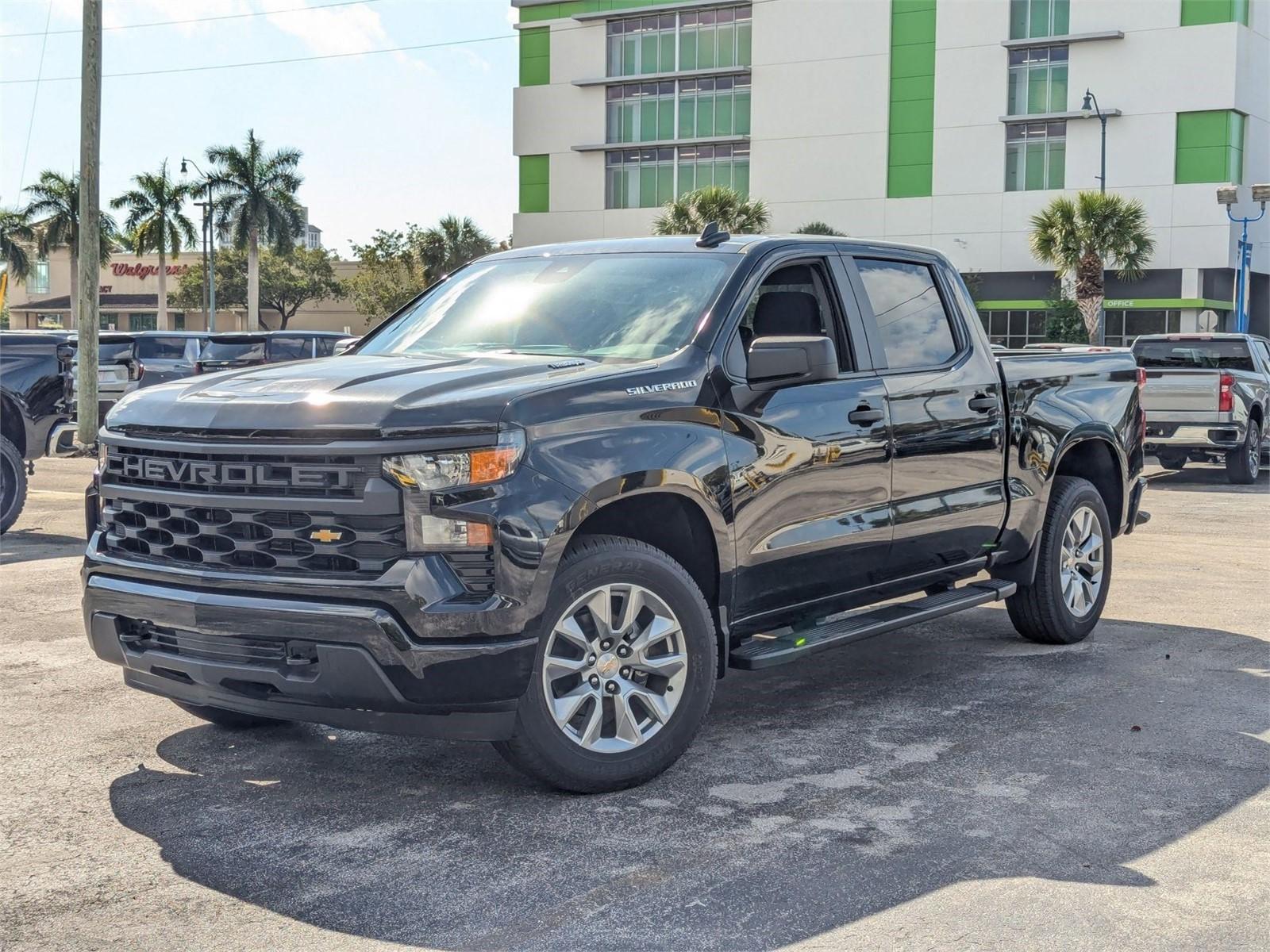 2025 Chevrolet Silverado 1500 Vehicle Photo in MIAMI, FL 33134-2699