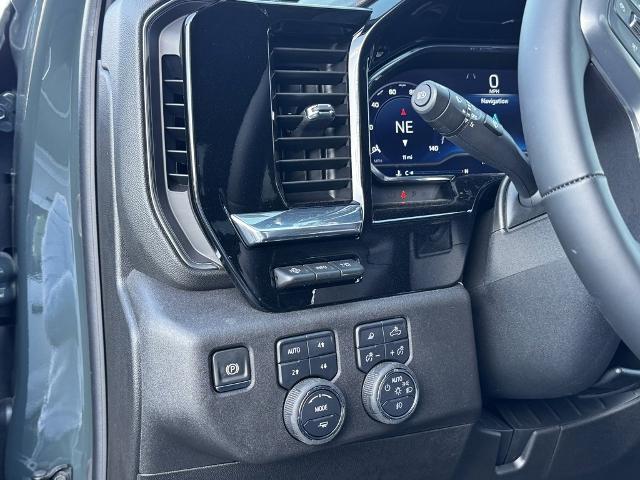 2025 Chevrolet Silverado 3500 HD Vehicle Photo in GARDNER, MA 01440-3110