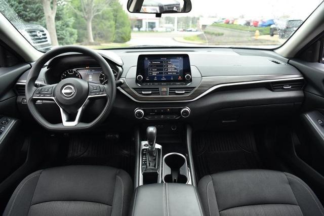 2024 Nissan Altima Vehicle Photo in Ballwin, MO 63011