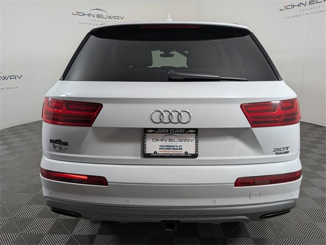 2017 Audi Q7 Vehicle Photo in ENGLEWOOD, CO 80113-6708
