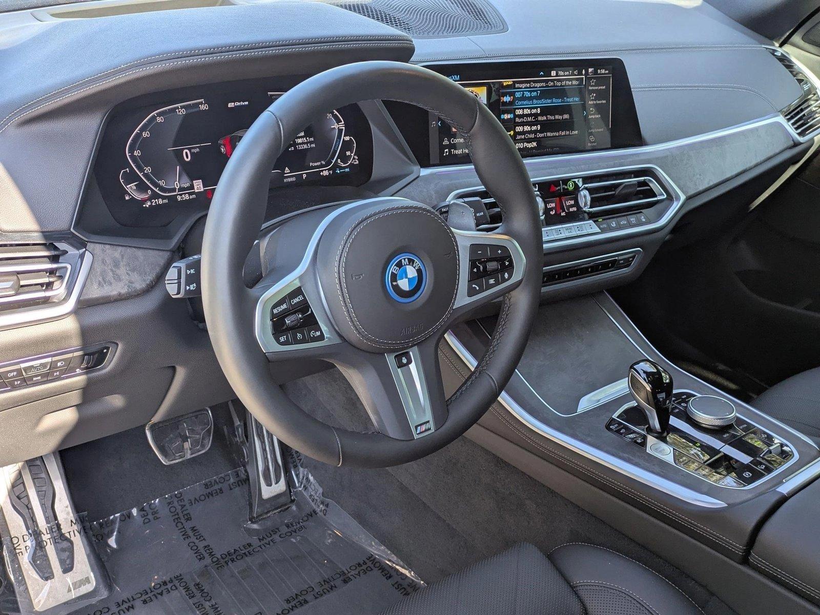 2023 BMW X5 xDrive45e Vehicle Photo in Sarasota, FL 34231