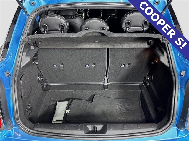 2015 MINI Cooper S Hardtop 4 Door Vehicle Photo in Puyallup, WA 98371