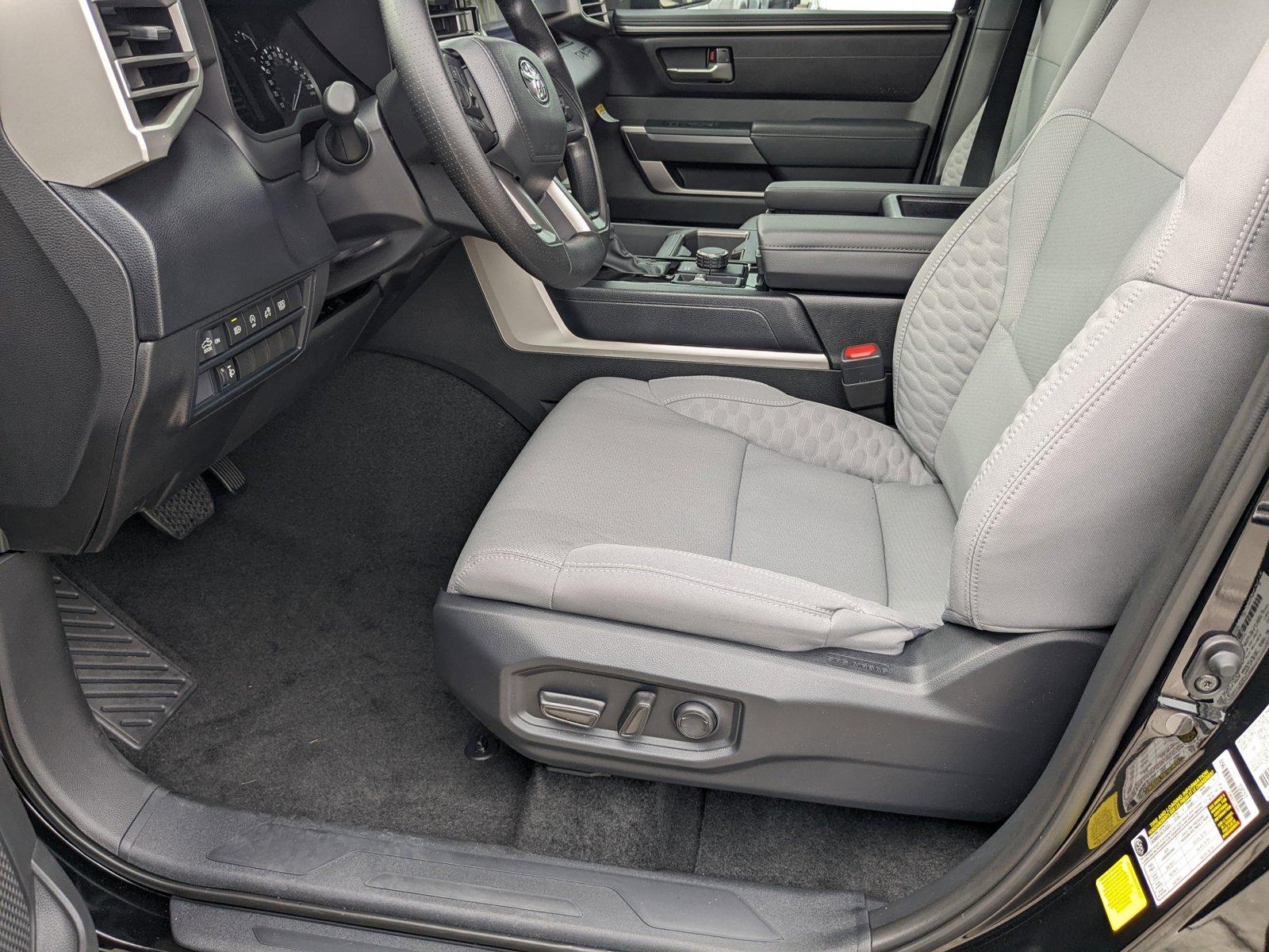2025 Toyota Tundra 4WD Vehicle Photo in Davie, FL 33331