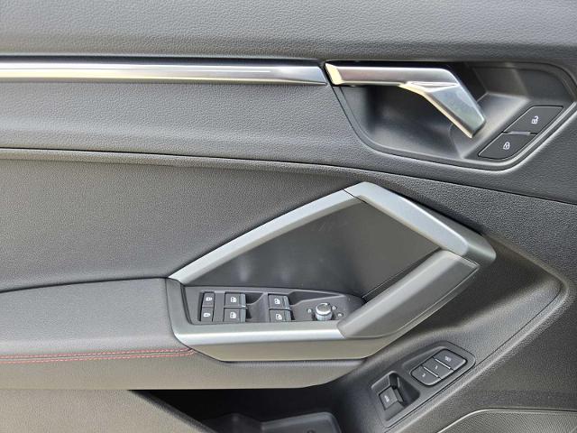 2025 Audi Q3 Vehicle Photo in SUGAR LAND, TX 77478