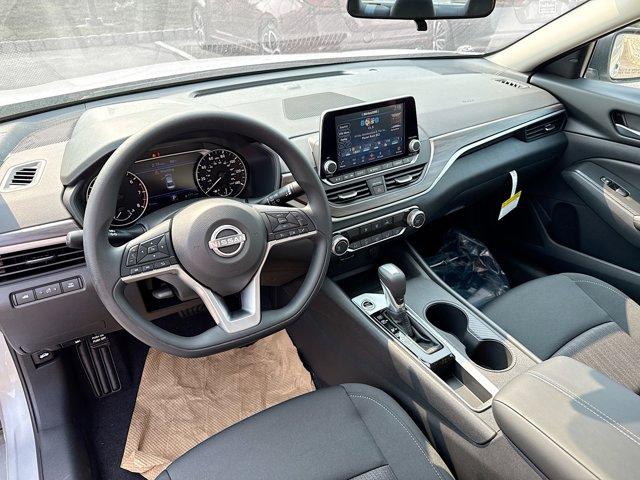 2025 Nissan Altima Vehicle Photo in Flemington, NJ 08822