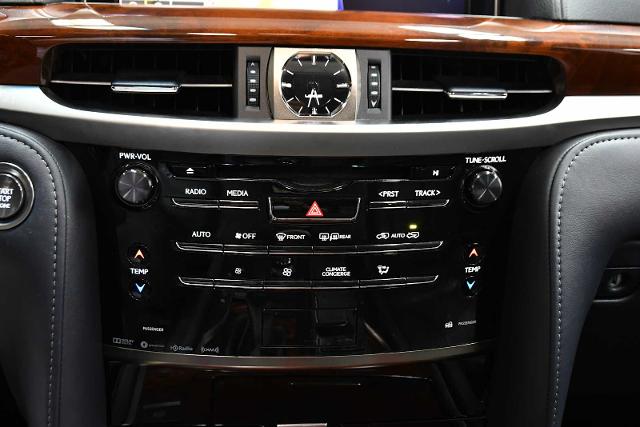 2019 Lexus LX 570 Vehicle Photo in DALLAS, TX 75235