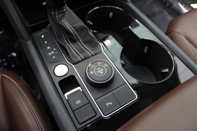 2023 Volkswagen Atlas Vehicle Photo in Green Bay, WI 54304