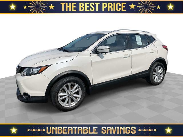 2017 Nissan Rogue Sport Vehicle Photo in MOON TOWNSHIP, PA 15108-2571