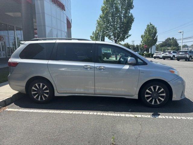 2020 Toyota Sienna Vehicle Photo in Flemington, NJ 08822