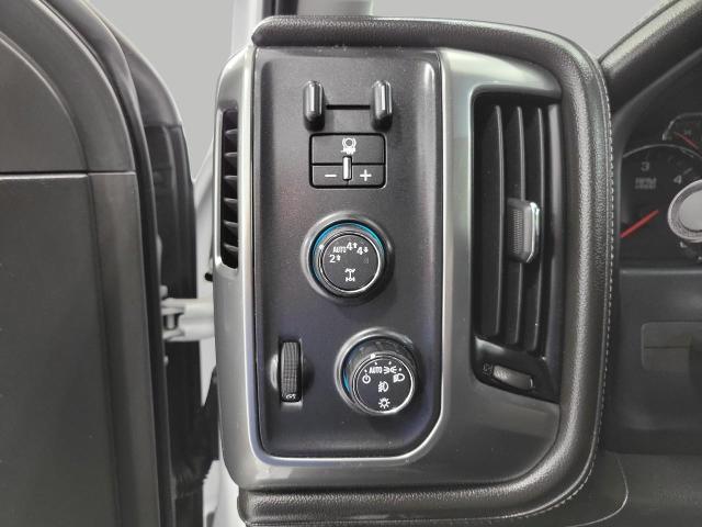 2017 Chevrolet Silverado 1500 Vehicle Photo in APPLETON, WI 54914-4656