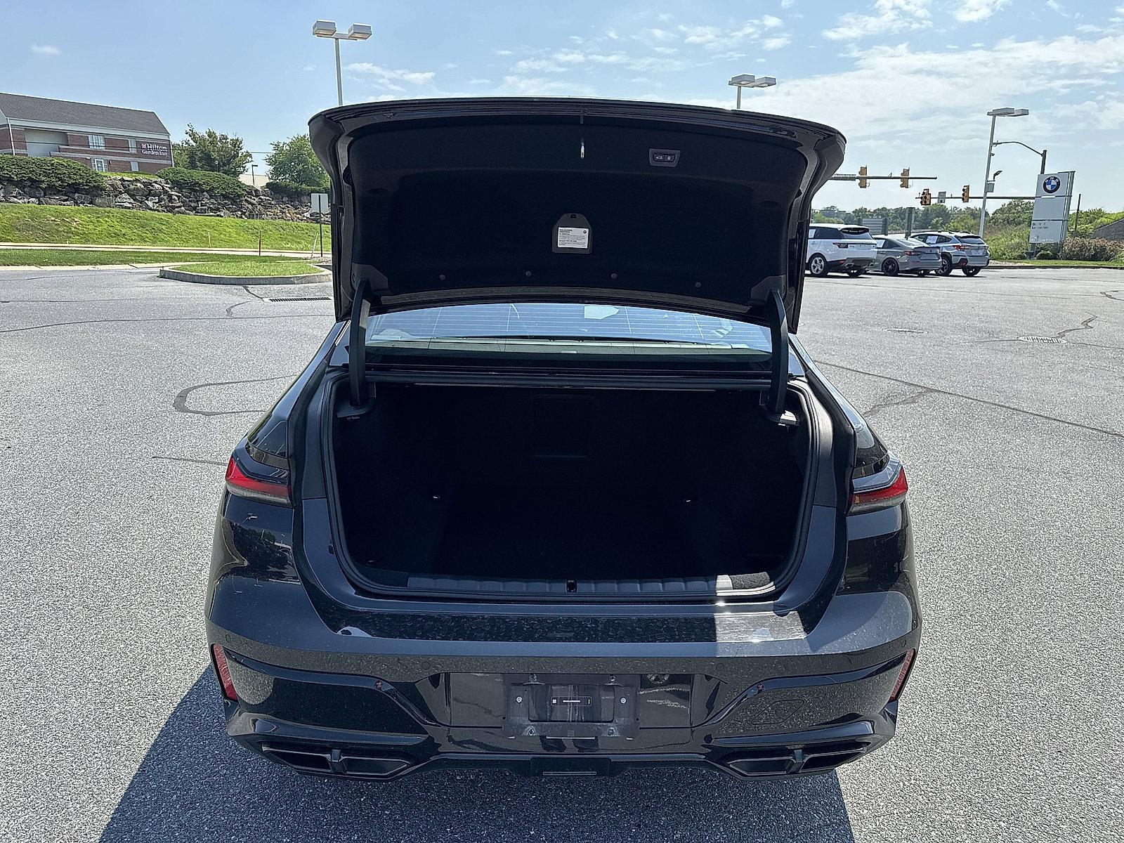 2024 BMW 760i xDrive Vehicle Photo in Lancaster, PA 17601