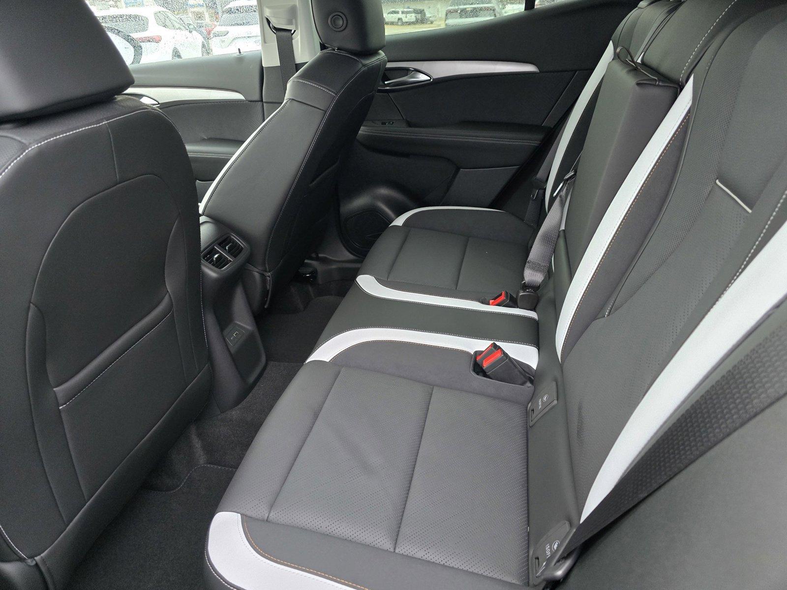 2025 Buick Envision Vehicle Photo in Rolla, MO 65401
