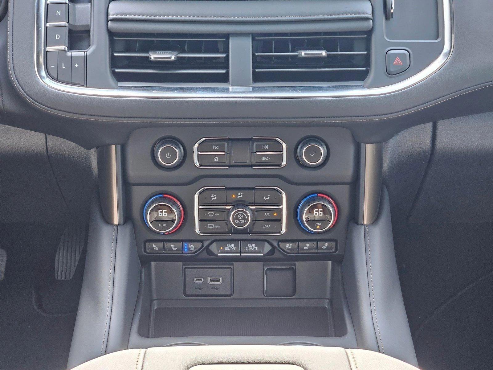 2024 Chevrolet Suburban Vehicle Photo in AUSTIN, TX 78759-4154