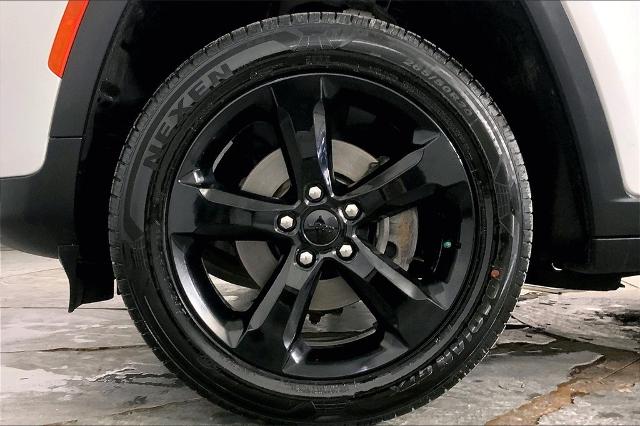 2023 Jeep Grand Cherokee Vehicle Photo in Kansas City, MO 64114