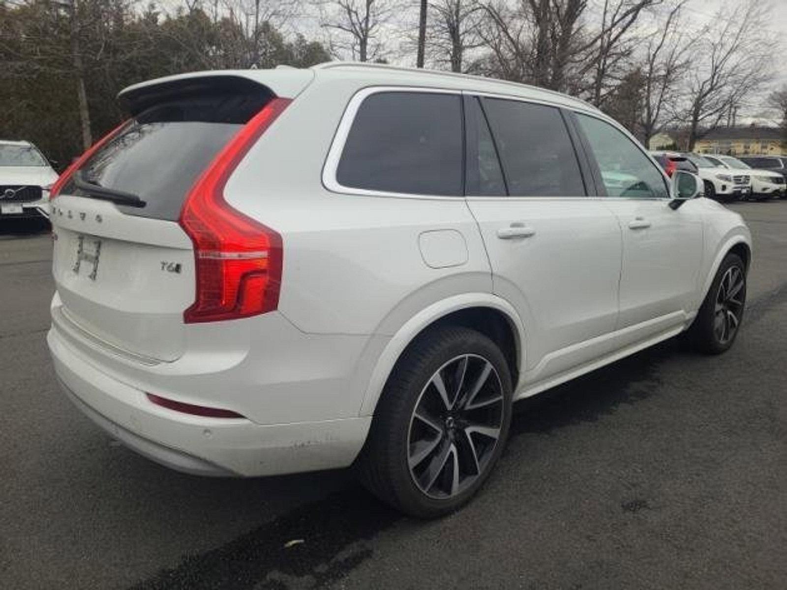 2022 Volvo XC90 Vehicle Photo in Trevose, PA 19053