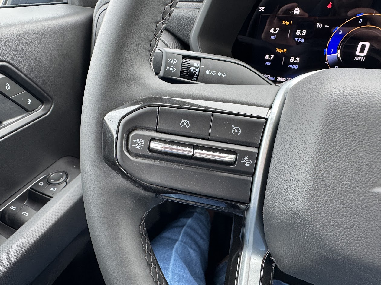 2025 Chevrolet Colorado Vehicle Photo in BOONVILLE, IN 47601-9633