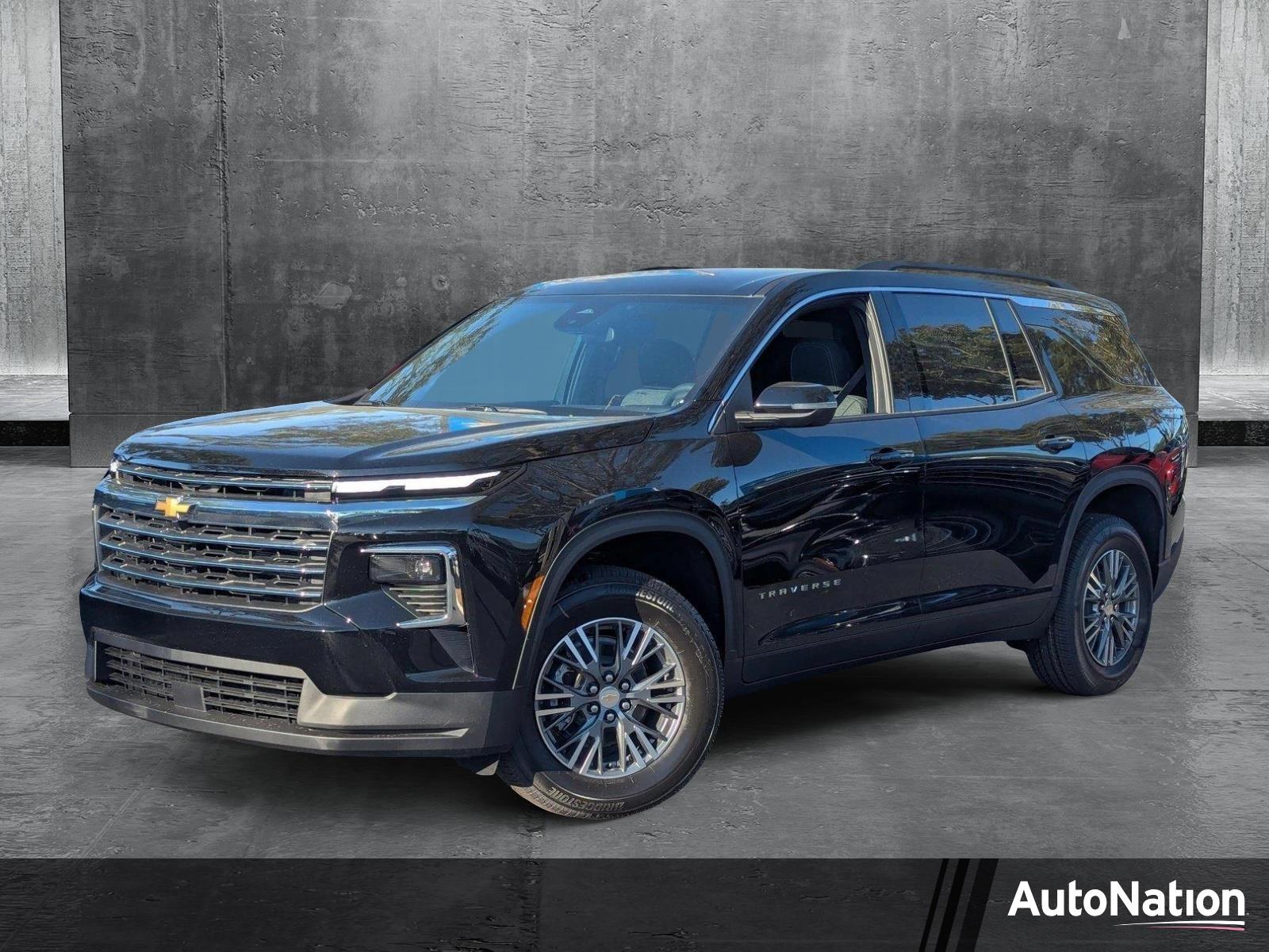 2025 Chevrolet Traverse Vehicle Photo in GREENACRES, FL 33463-3207