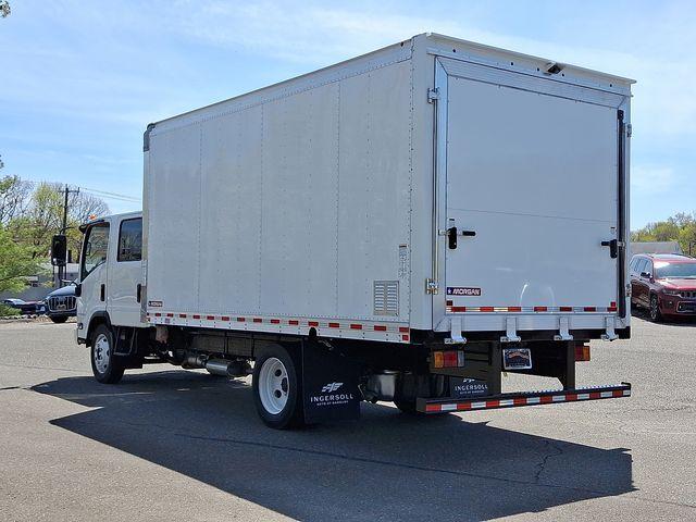 2024 Chevrolet Low Cab Forward 4500 Vehicle Photo in DANBURY, CT 06810-5034