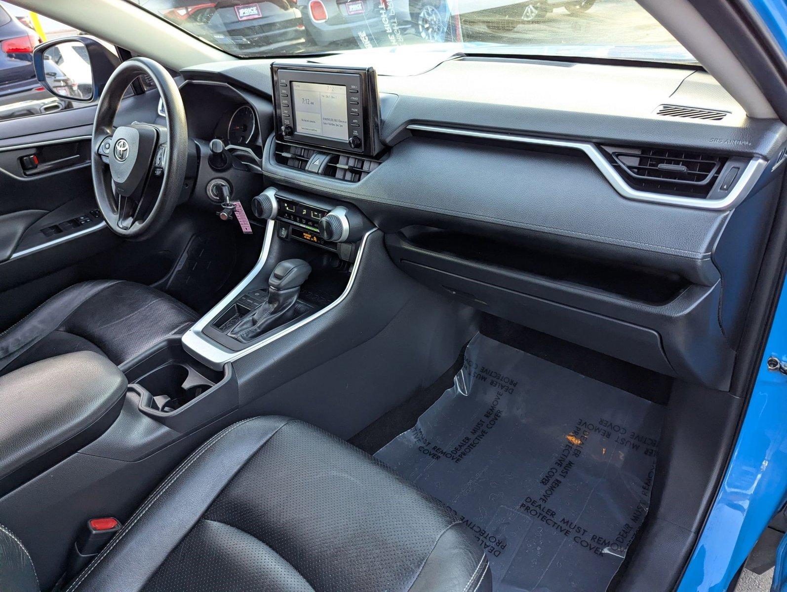 2019 Toyota RAV4 Vehicle Photo in MIAMI, FL 33134-2699