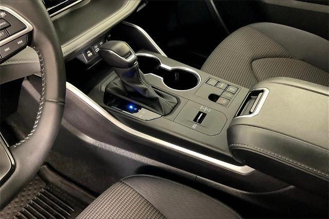 2024 Toyota Highlander Vehicle Photo in Tulsa, OK 74129