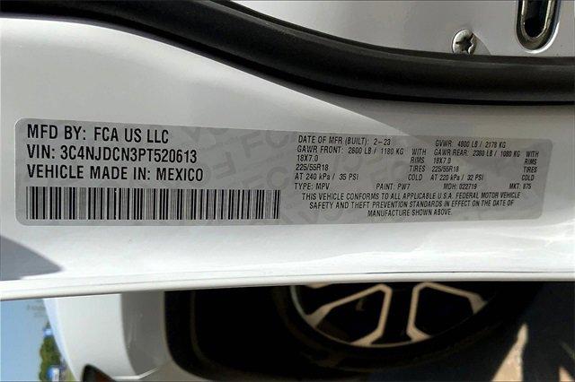 2023 Jeep Compass Vehicle Photo in KANSAS CITY, MO 64114-4545