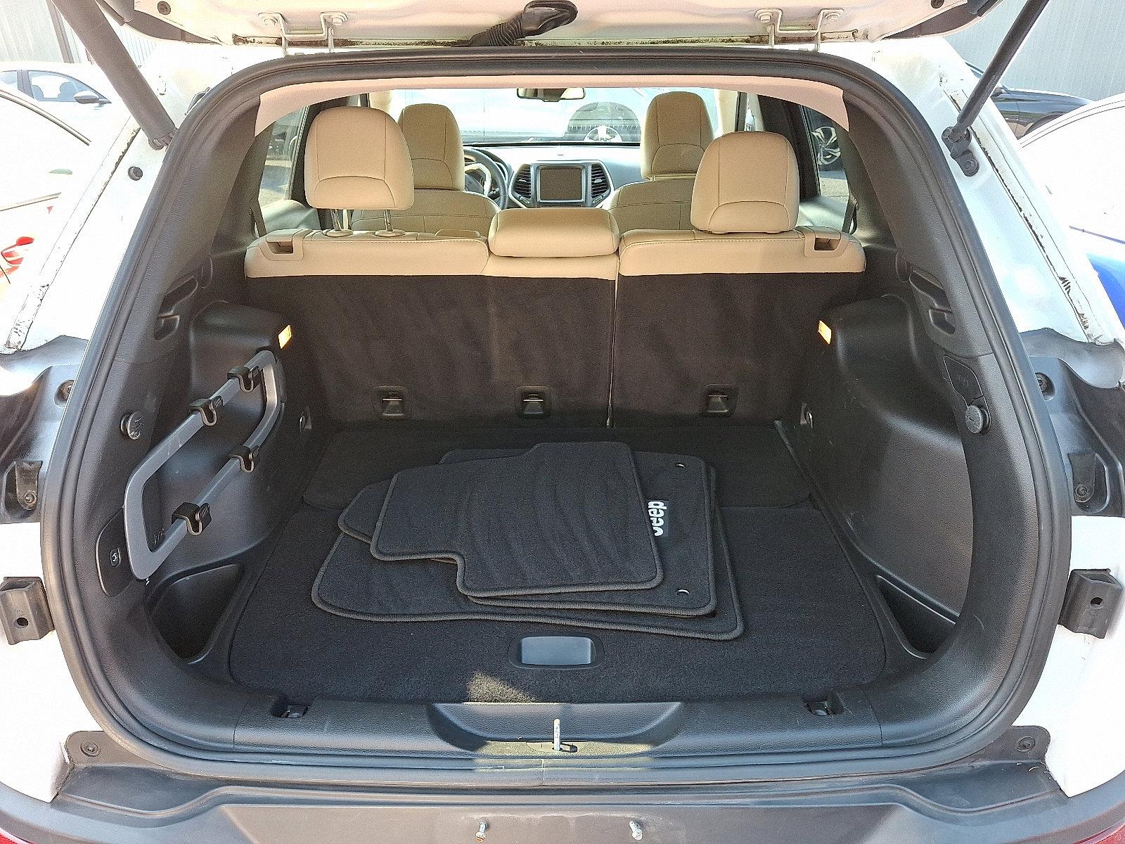 2016 Jeep Cherokee Vehicle Photo in Harrisburg, PA 17111