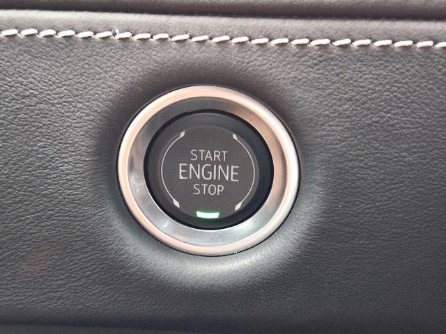 2025 Cadillac Escalade ESV Vehicle Photo in DENTON, TX 76210-9321
