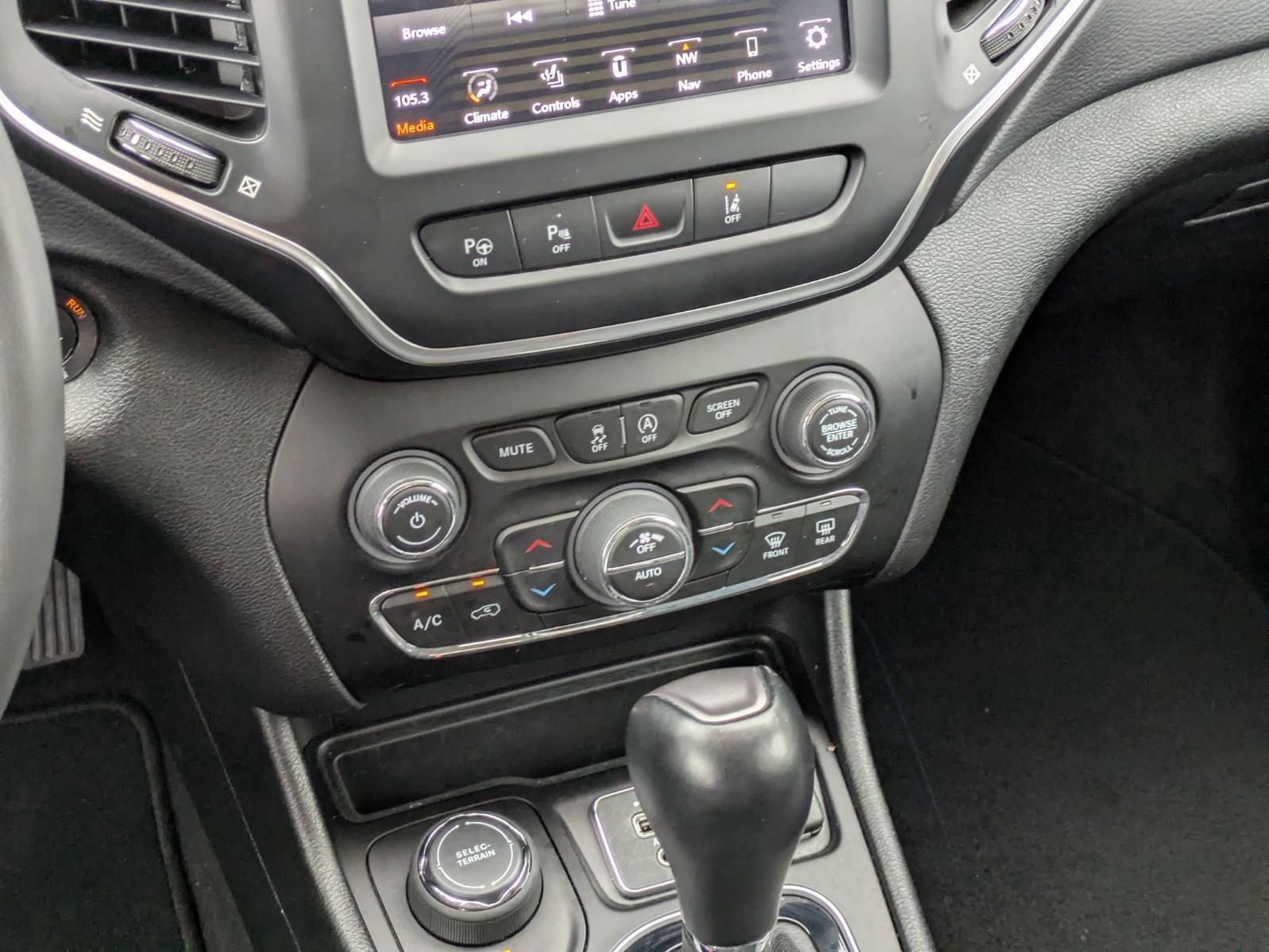2023 Jeep Cherokee Vehicle Photo in SELMA, TX 78154-1460