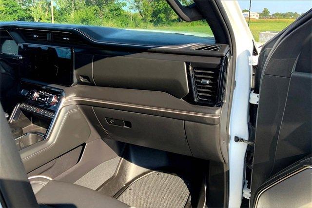 2024 GMC Sierra 1500 Vehicle Photo in TOPEKA, KS 66609-0000