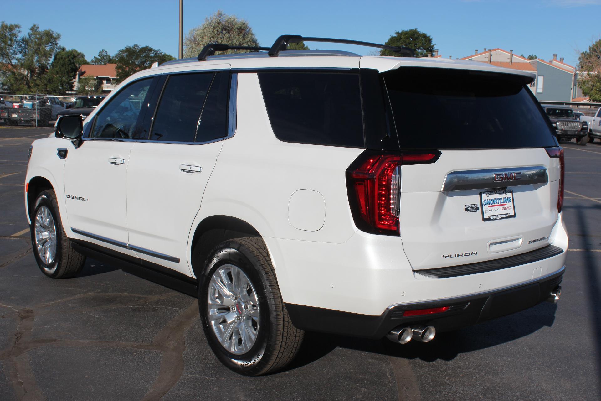 2024 GMC Yukon Vehicle Photo in AURORA, CO 80012-4011