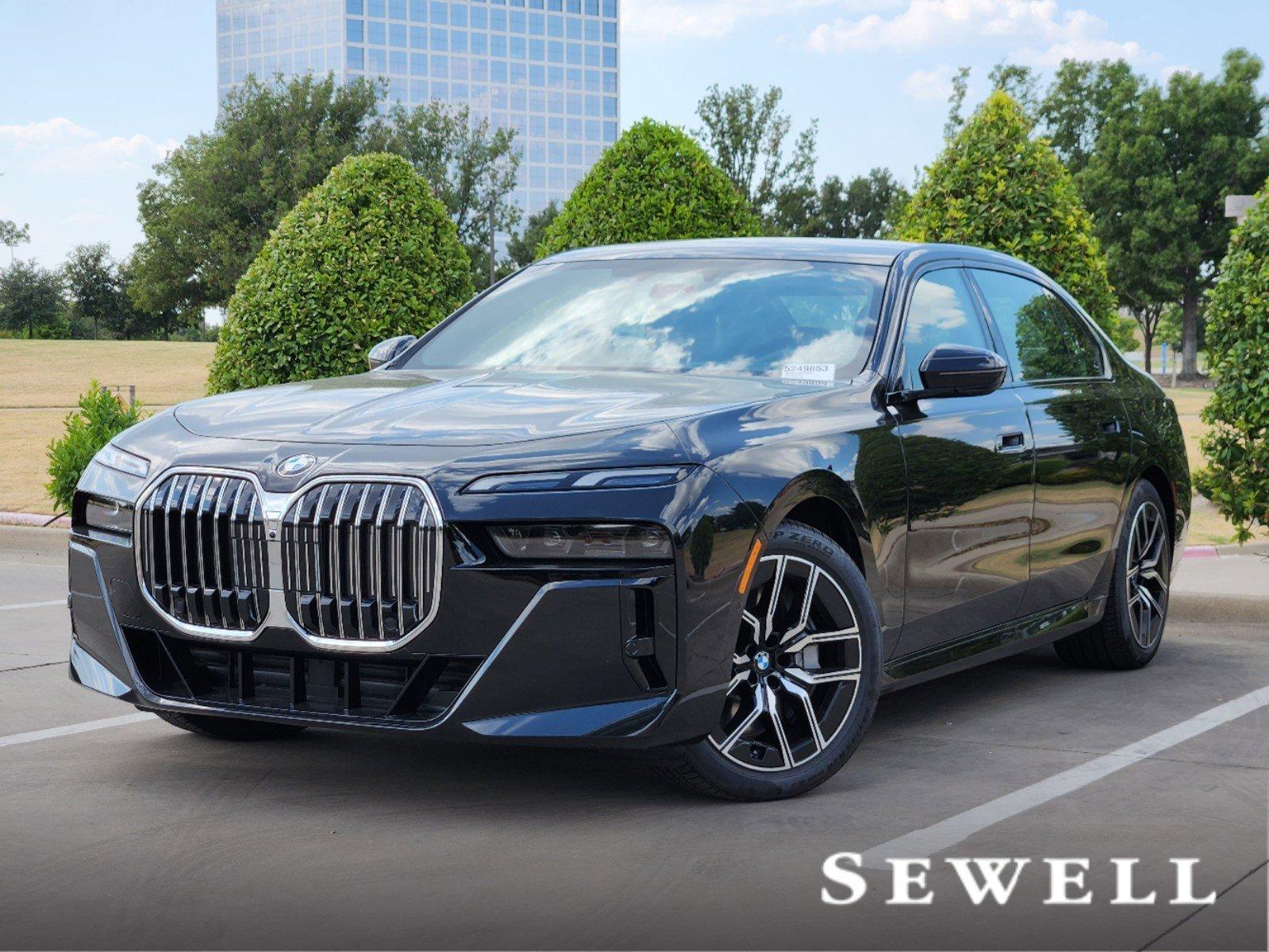 2024 BMW 760i xDrive Vehicle Photo in PLANO, TX 75024