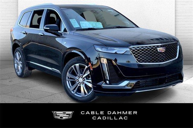 2025 Cadillac XT6 Vehicle Photo in TOPEKA, KS 66609-0000