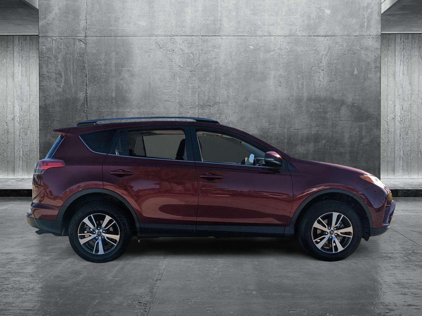 2018 Toyota RAV4 Vehicle Photo in Davie, FL 33331