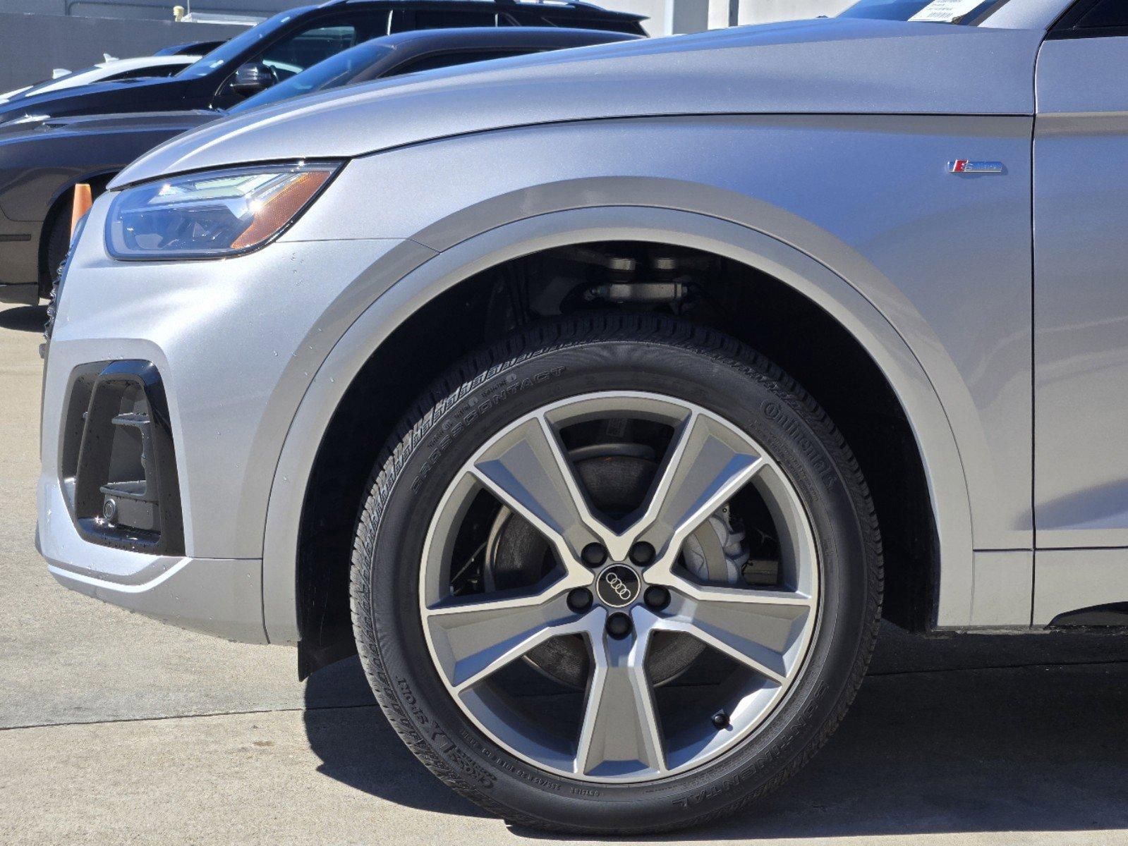 2025 Audi Q5 Vehicle Photo in SUGAR LAND, TX 77478